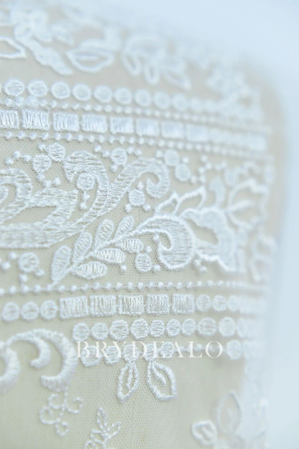 Botanic Apparel Lace Fabric for Wholesale