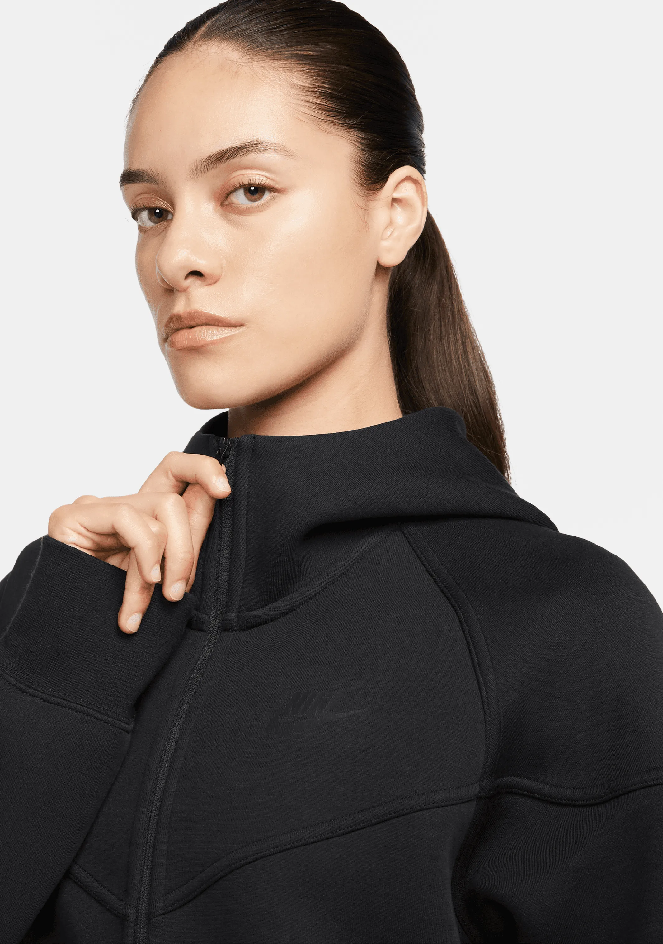 Nike Women's Sportswear Tech Fleece Windrunner