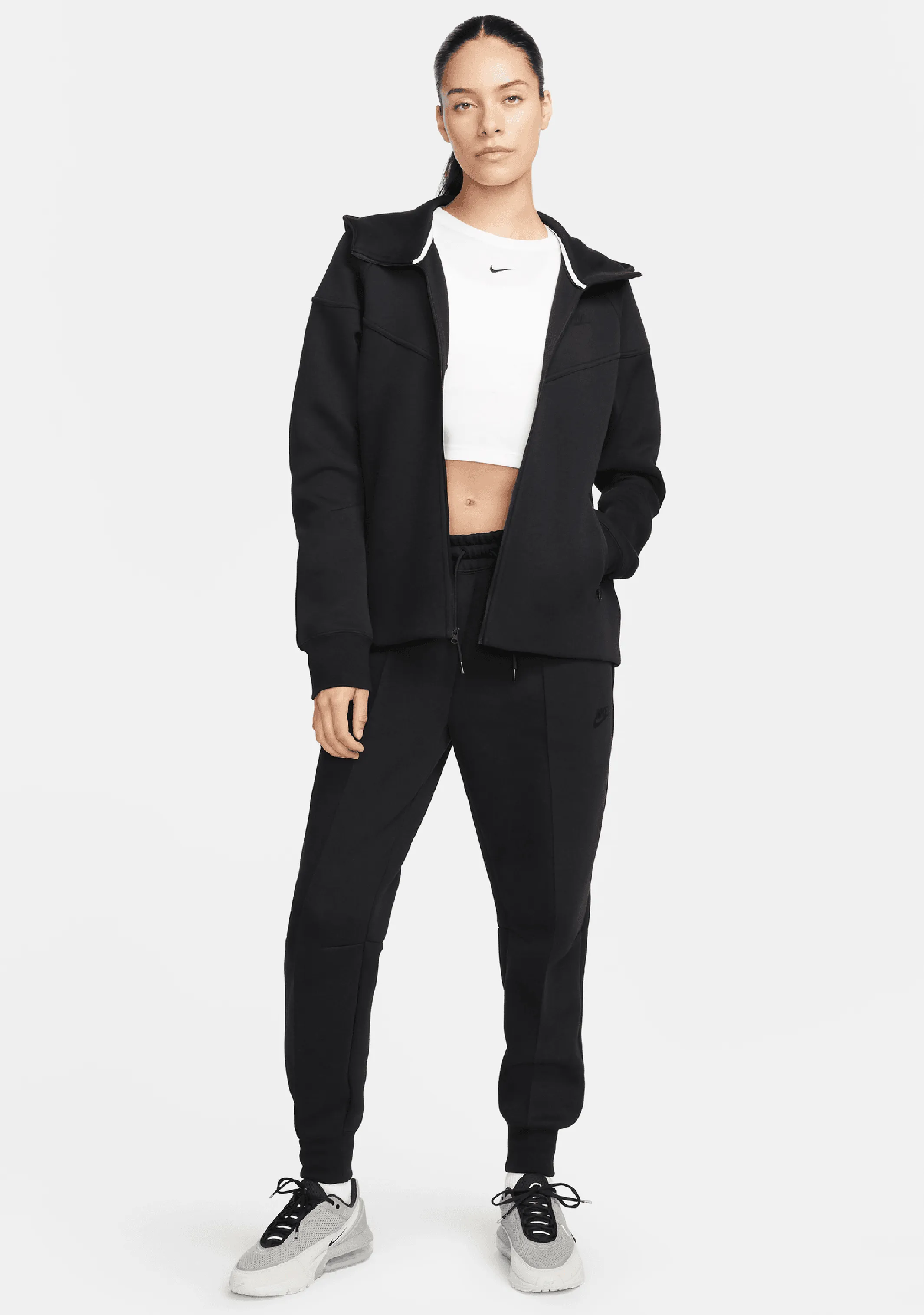 Nike Women's Sportswear Tech Fleece Windrunner