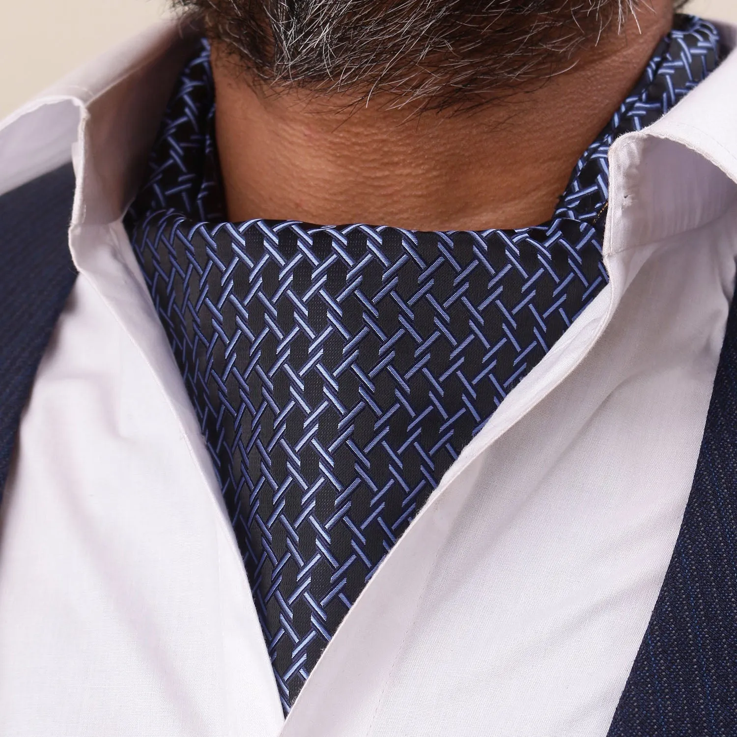 Peluche Refined Neckwear Blue Cravat for Men