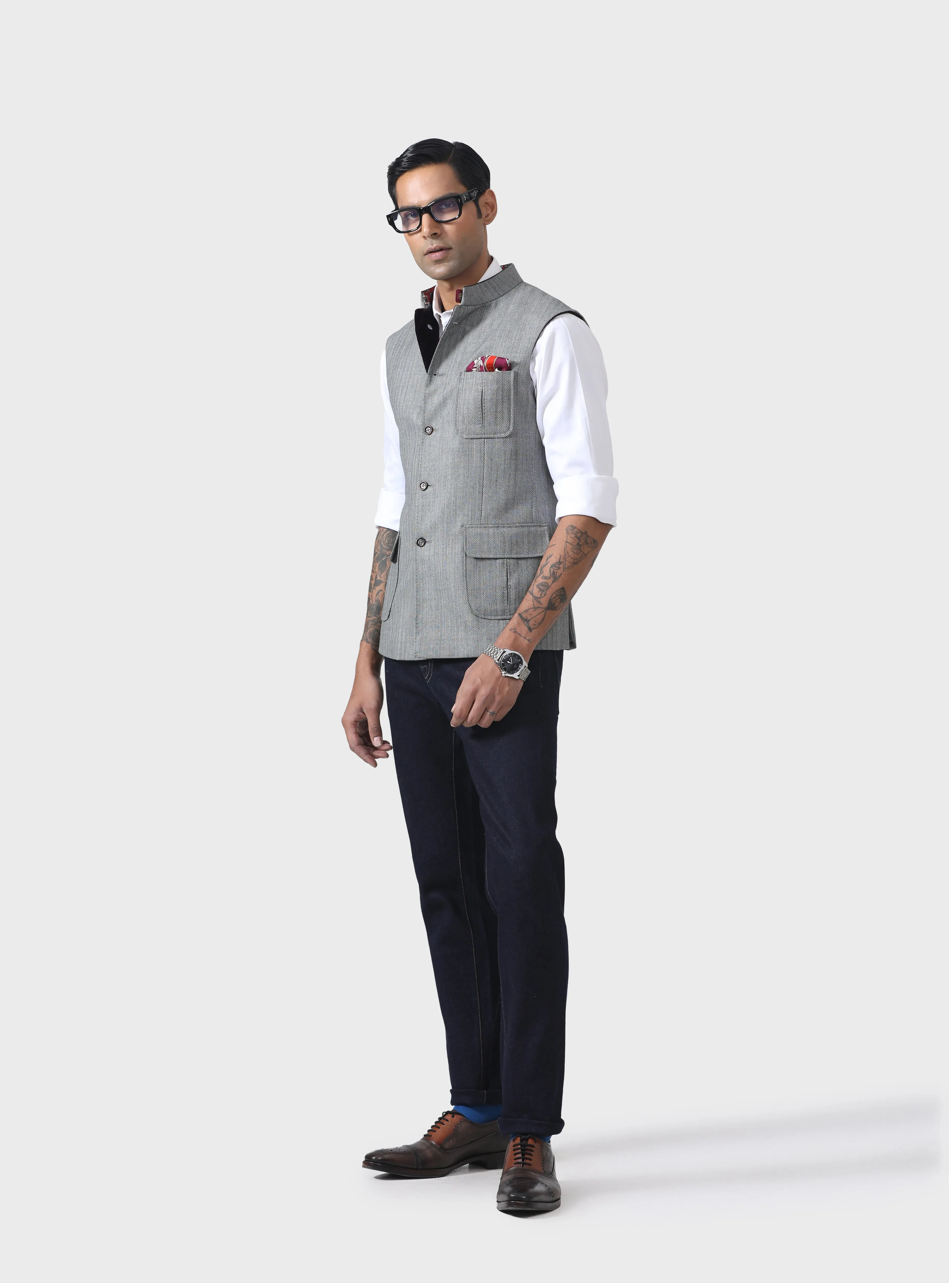 REFINED CHARM THE THREE-PATCH POCKET WOOL WAISTCOAT