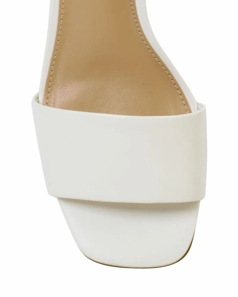 Vince Camuto Women's Carliss White M